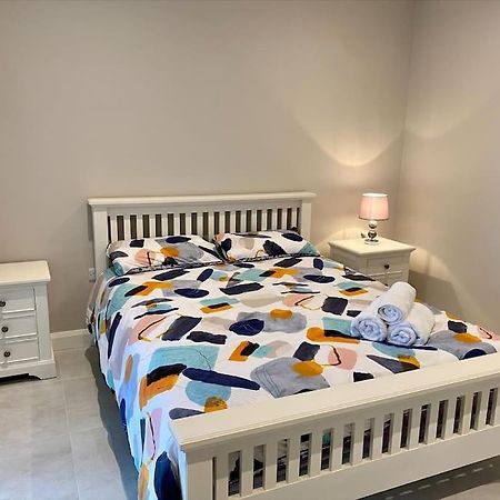 Erne Getaway No.8 Brand New 1 Bed Apartment Enniskillen Eksteriør billede