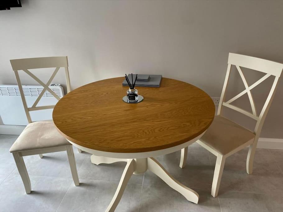 Erne Getaway No.8 Brand New 1 Bed Apartment Enniskillen Eksteriør billede