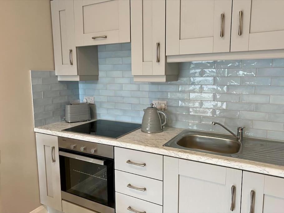 Erne Getaway No.8 Brand New 1 Bed Apartment Enniskillen Eksteriør billede